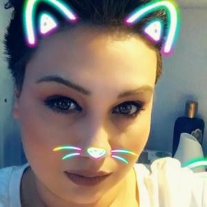 Meet your Posher, Maya